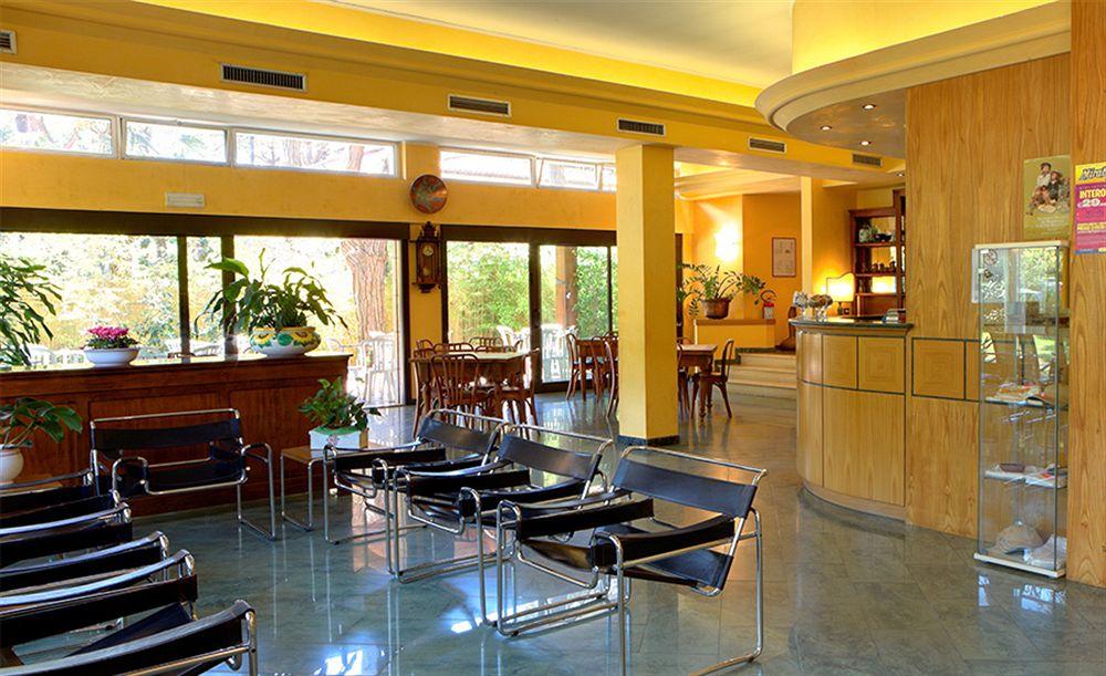 Hotel Columbia Marina Romea Εξωτερικό φωτογραφία