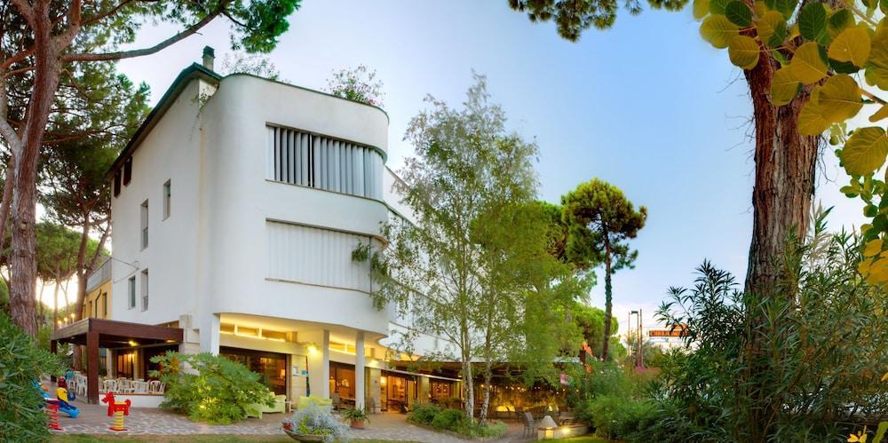 Hotel Columbia Marina Romea Εξωτερικό φωτογραφία