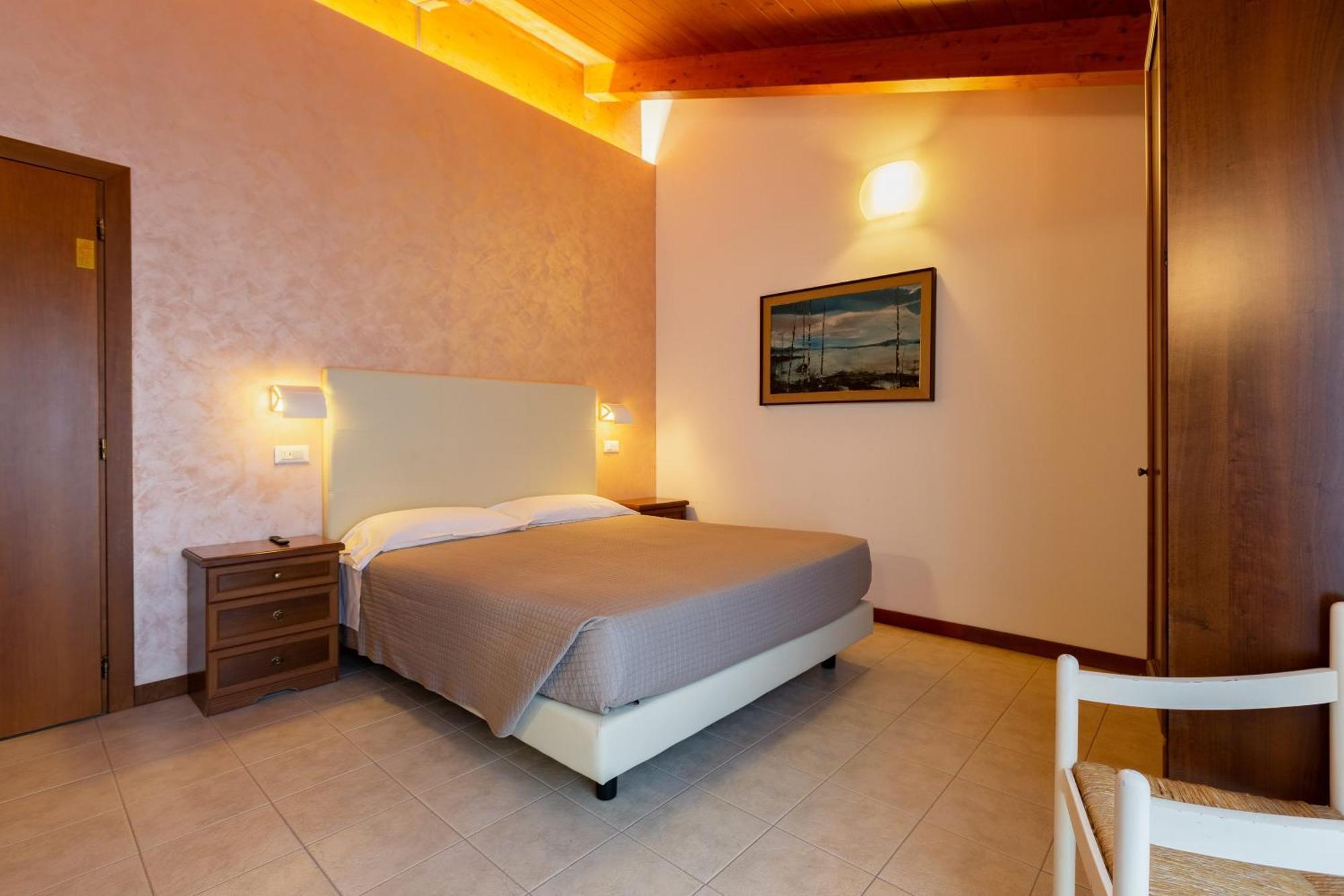 Hotel Columbia Marina Romea Εξωτερικό φωτογραφία