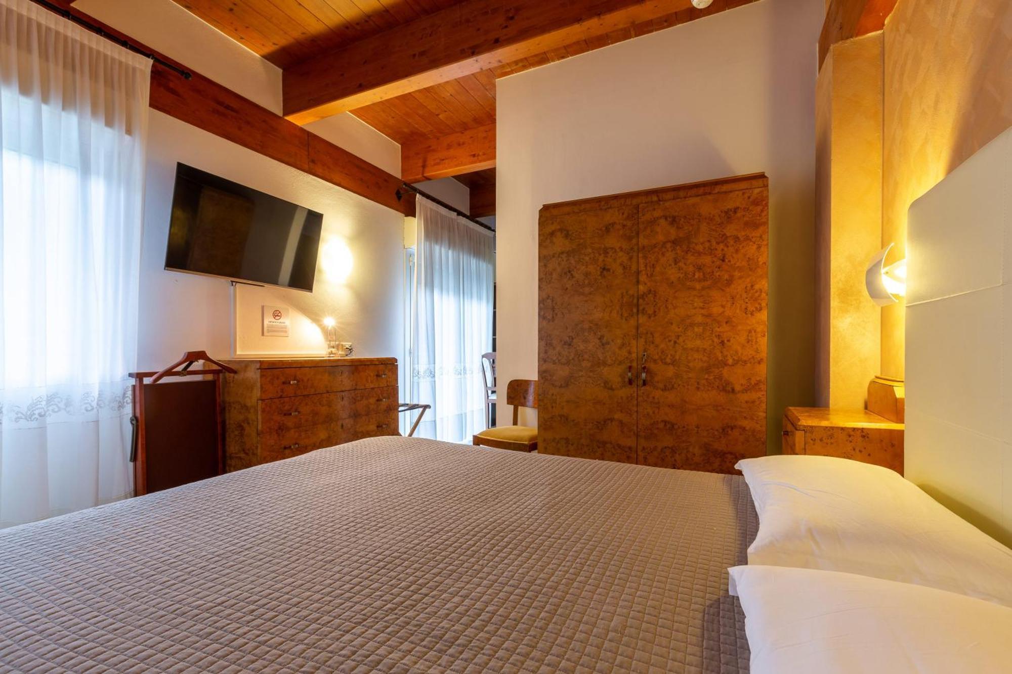 Hotel Columbia Marina Romea Εξωτερικό φωτογραφία
