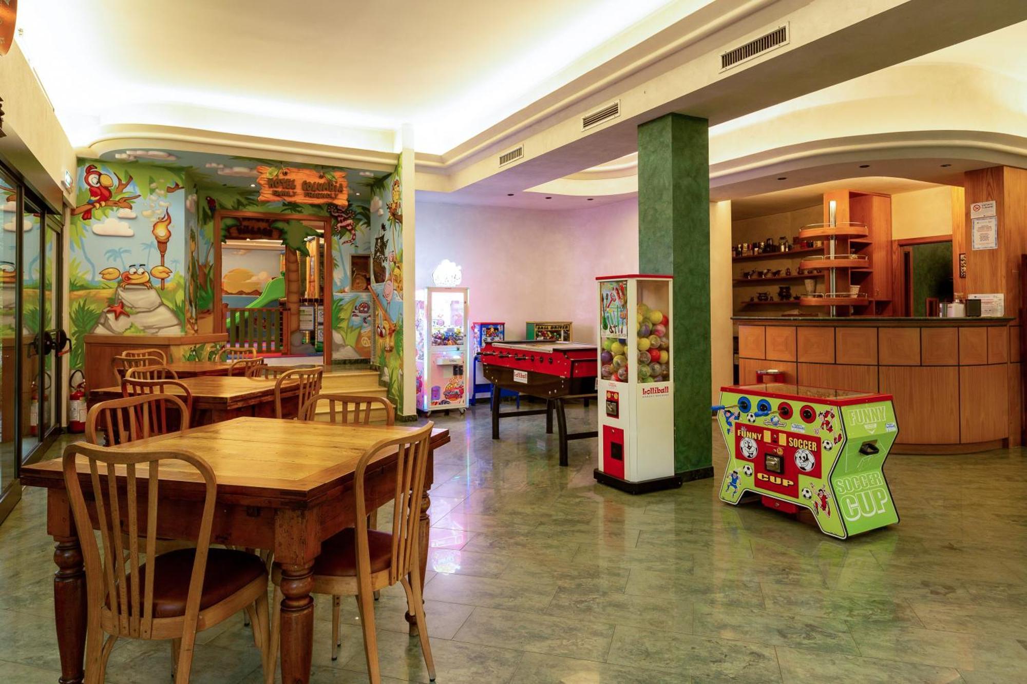 Hotel Columbia Marina Romea Εξωτερικό φωτογραφία