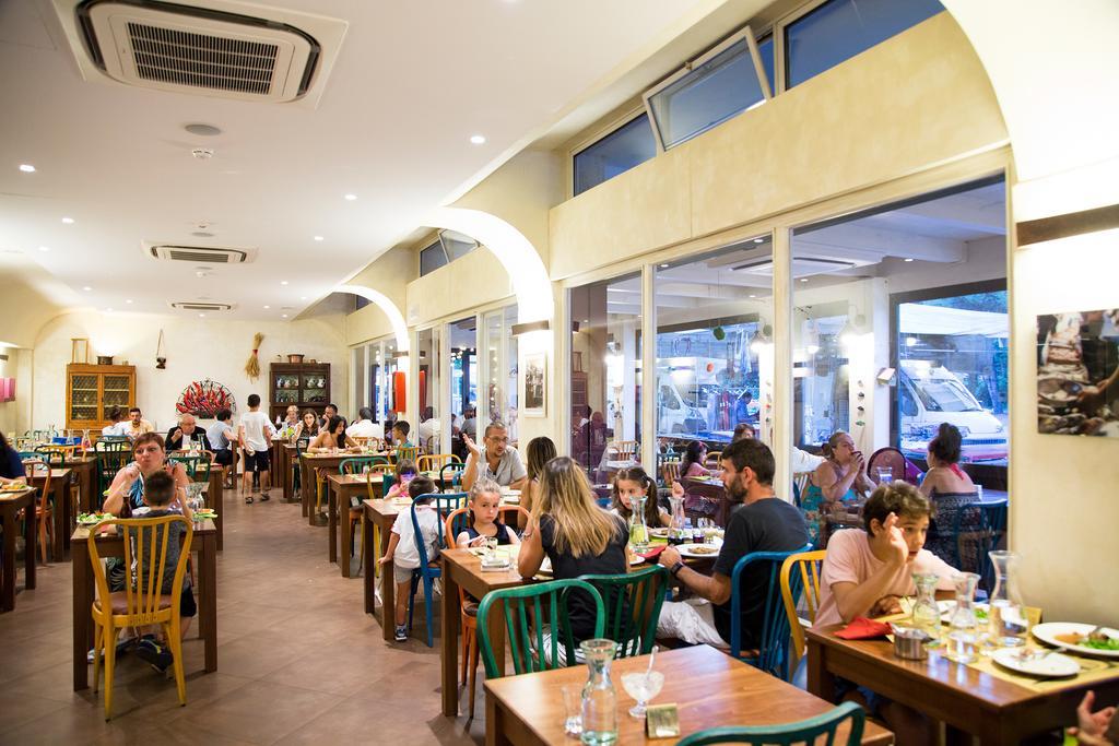 Hotel Columbia Marina Romea Εξωτερικό φωτογραφία